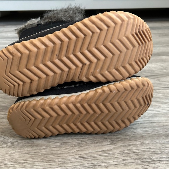 Sorel Cozy Cate Recycled Felt Faux Fur Sz 38.5 - Picture 8 of 11